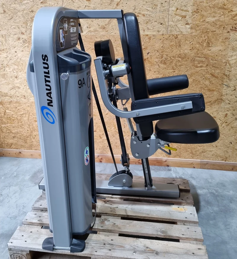 Nautilus Nitro Evo Kraftgeräte Set- 27 Fitnessgeräte und 5 Bänke im Set - gebraucht - TOP Zustand