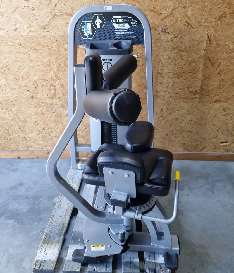 Nautilus Nitro Evo Kraftgeräte Set- 27 Fitnessgeräte und 5 Bänke im Set - gebraucht - TOP Zustand