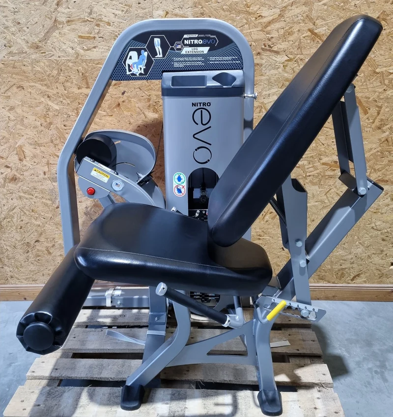 Nautilus Nitro Evo Kraftgeräte Set- 27 Fitnessgeräte und 5 Bänke im Set - gebraucht - TOP Zustand