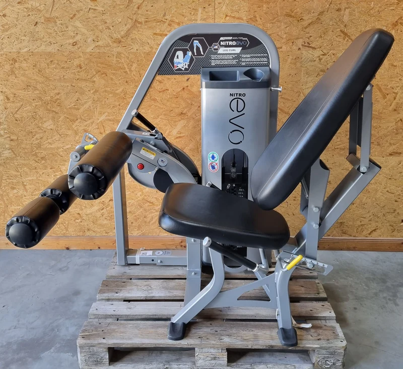 Nautilus Nitro Evo Kraftgeräte Set- 27 Fitnessgeräte und 5 Bänke im Set - gebraucht - TOP Zustand