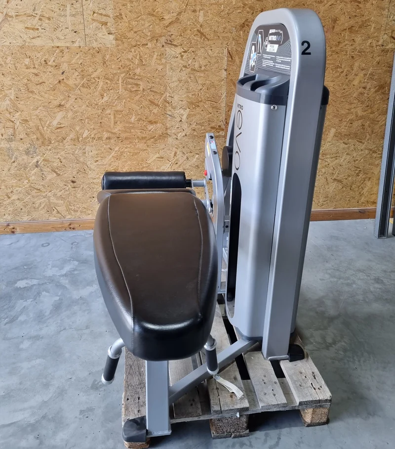 Nautilus Nitro Evo Kraftgeräte Set- 27 Fitnessgeräte und 5 Bänke im Set - gebraucht - TOP Zustand