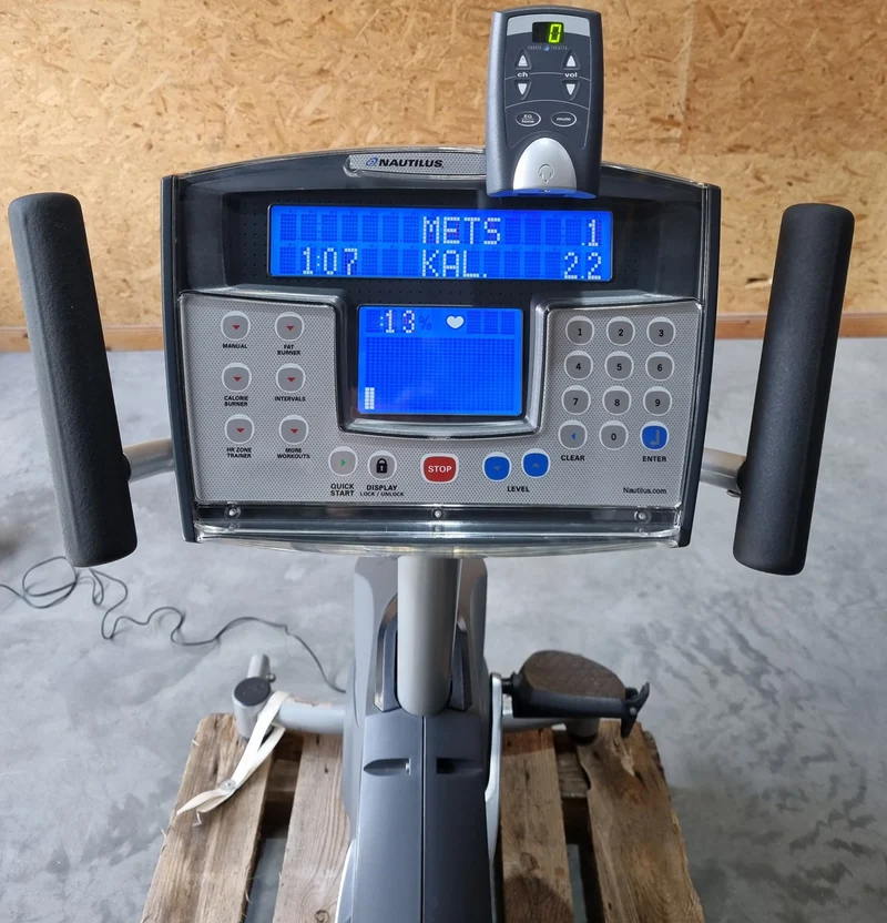 Nautilus Recumbent, Liegeergometer mit Schwinn Technik, LED Display, gebraucht - überholter Zustand