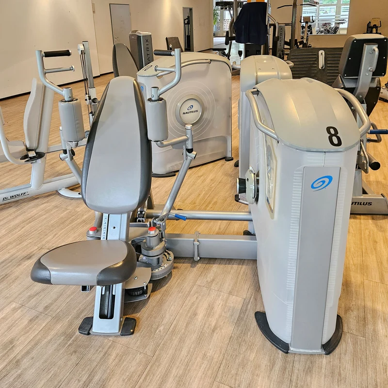 Nautilus One, 10 Kraftgeräte im Set, Nachfolger der legendären Nitro Fitness Serie, Silber, gebraucht - überholter Zustand