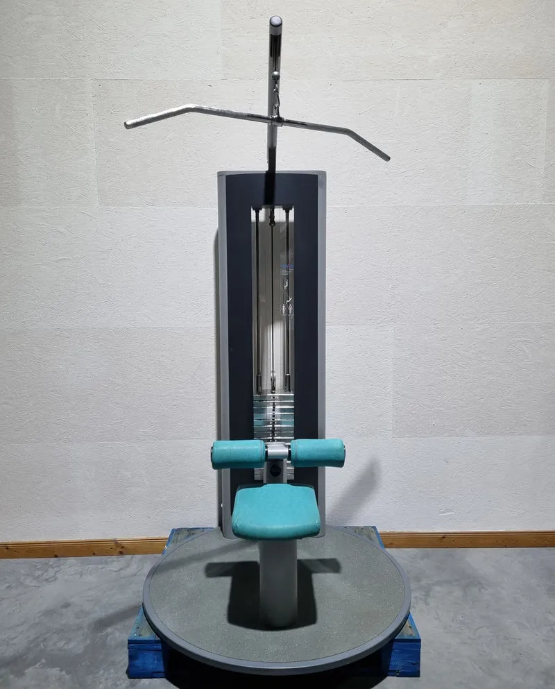 Frei Genius Lateral-Zug, Latzug von Oben mit Seilzug, Lat-Machine, Pulldown, Rahmenfarbe Silber - gebraucht - überholter Zustand