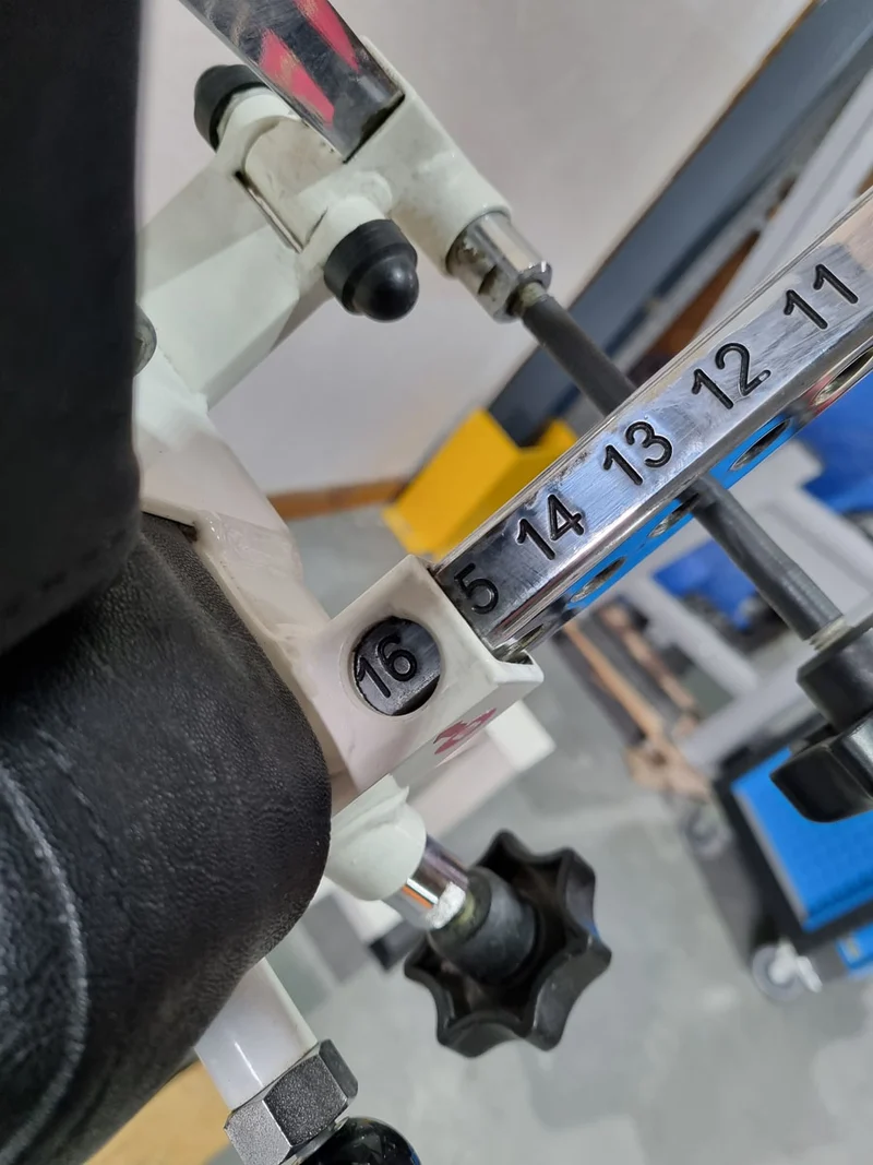 MKB Reha Funktionsstemme, verstellbare Beinpresse, Kippkreisel, MPG, Rahmenfarbe Weiß, gebraucht - überholter Zustand