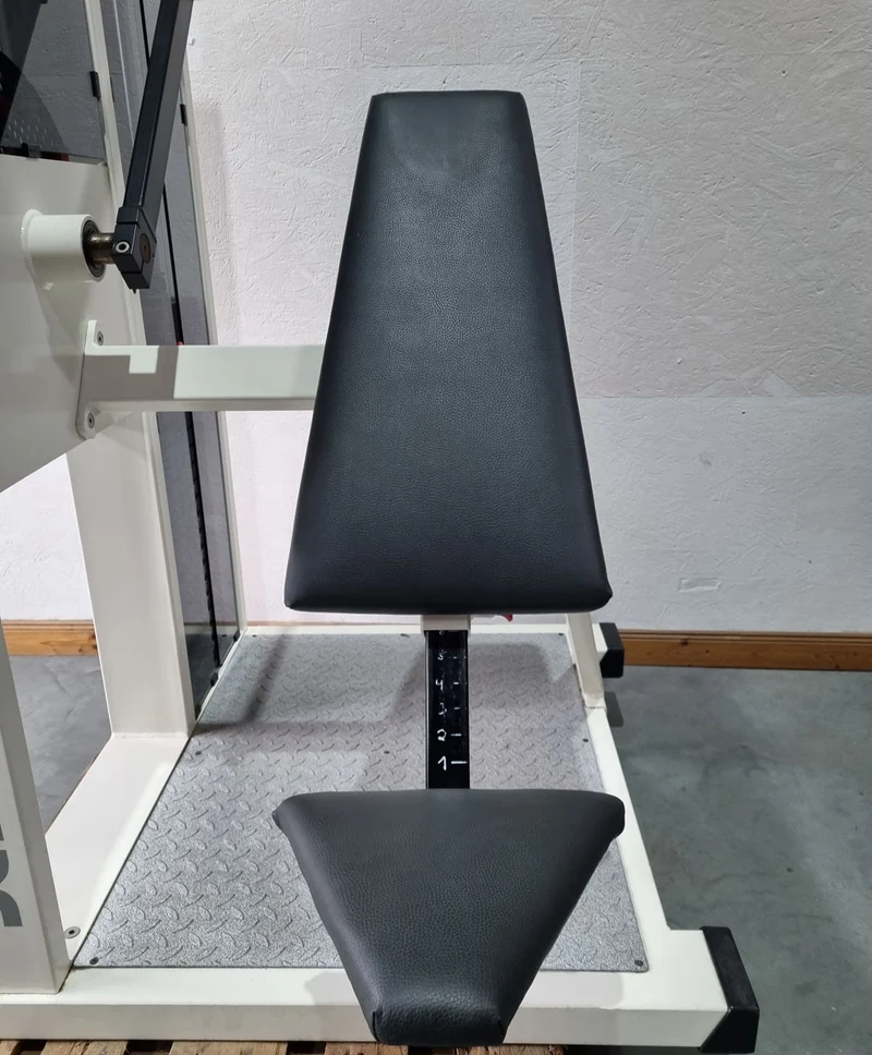 Schnell Pullover Maschine, Armhebemaschine, Überzüge - Target Kompakt Line - Oldschool Bodybuilding, Rahmenfarbe Weiß, gebrauchter - überholter Zustand