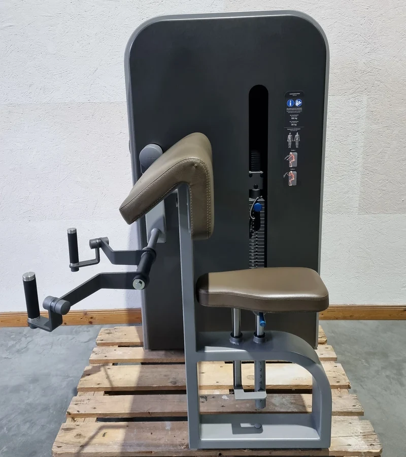 Milon Milcanic Bizepsmaschine, Biceps Arm Curl Machine, Armbeuger, drehbare Griffe, Rahmen Silber, gebraucht - Ausstellungsstück - Top Zustand