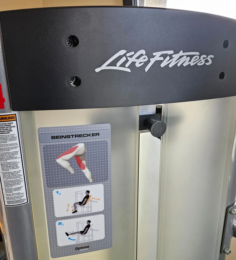Life Fitness Optima Series - 12 Kraftgeräte im Set, 14 Trainingsstationen, Farbe Silber, gebraucht - überholter Zustand