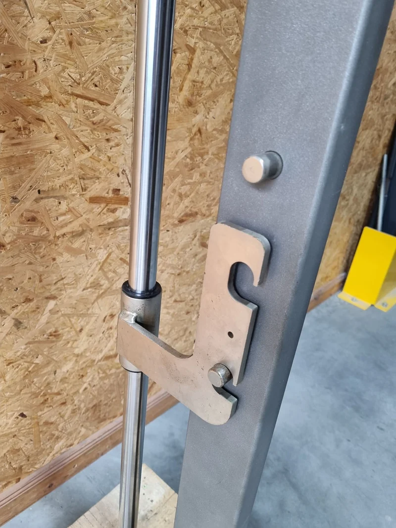 Gymleco Smith Machine 280 - Multipresse gerade geführt, Plate loaded Scheibenaufnahme, gebraucht - geprüfter Zustand