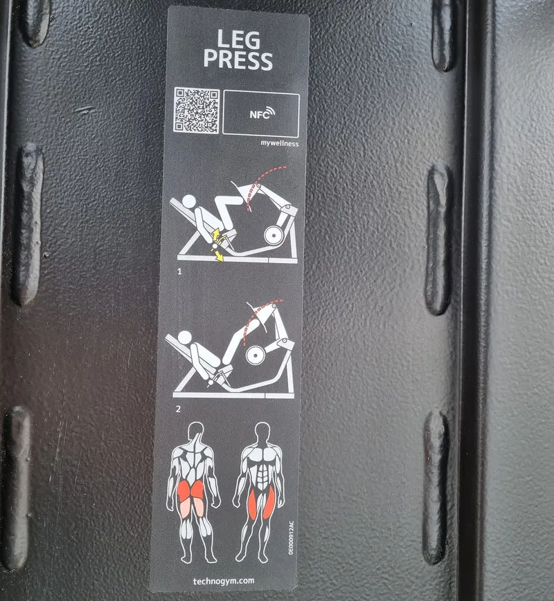 Technogym Pure Leg Press Beinpresse Plate loaded, Pure Strength Serie, Baujahr 2022, Scheibenaufnahme, Rahmenfarbe Schwarz, gebraucht - TOP Zustand
