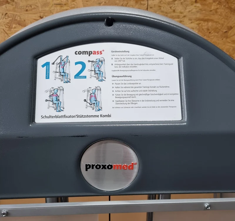 Proxomed Schulterblattfixator Stützstemme Kombi, Compass 530, Latzug und Dips 2 in 1 Kombigerät, MPG, Reha, Rahmenfarbe Silber, Polsterfarbe Rot, gebraucht - überholter Zustand
