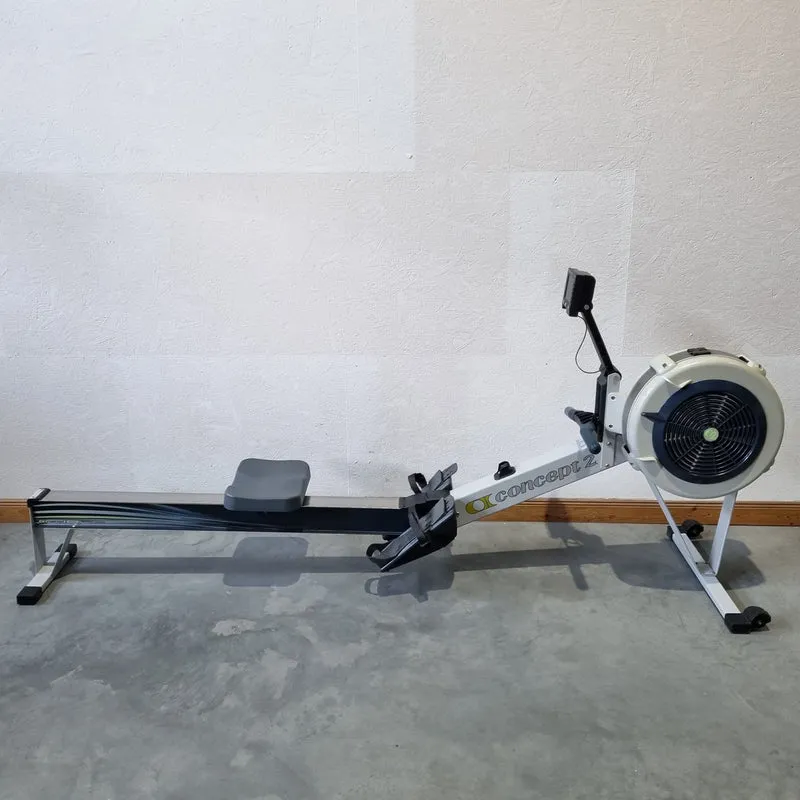 Concept2 Rudergerät Modell D mit PM3 Monitor - Farbe Hellgrau - gebraucht - geprüfter Zustand