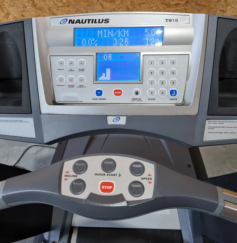 Nautilus T916 Laufband Treadmill, LED Konsole, gebraucht - überholter Zustand