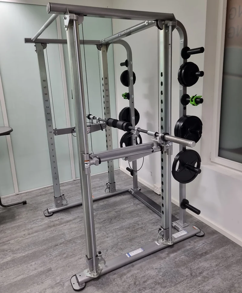 Tuff Stuff XPT Trainer 900 - 3D Multipresse geführt, Smith machine, gebraucht - geprüfter Zustand