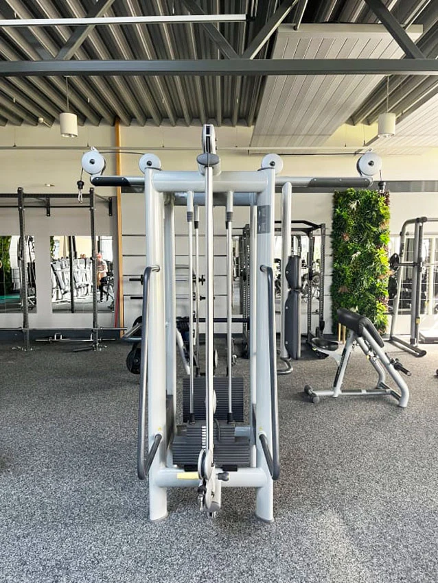 TechnoGym 13 Kraftgeräte im Set, Element Line Serie, gebraucht - überholter Zustand