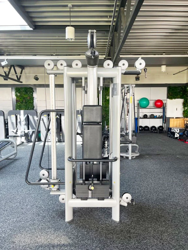 TechnoGym 13 Kraftgeräte im Set, Element Line Serie, gebraucht - überholter Zustand