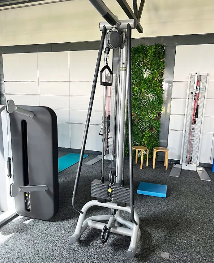 TechnoGym 13 Kraftgeräte im Set, Element Line Serie, gebraucht - überholter Zustand