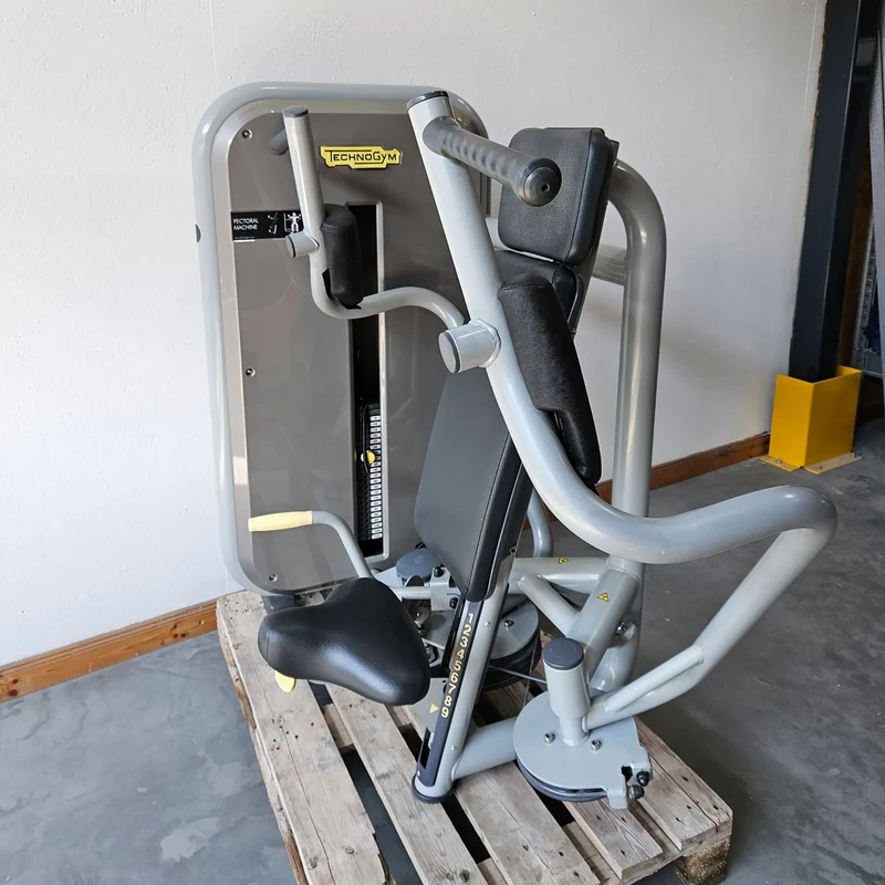 TechnoGym 12 Kraftgeräte im Set, Element Line Serie, Kraftgerätepark Fitnessstudio, gebraucht - überholter Zustand