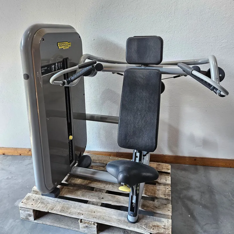 TechnoGym 12 Kraftgeräte im Set, Element Line Serie, Kraftgerätepark Fitnessstudio, gebraucht - überholter Zustand