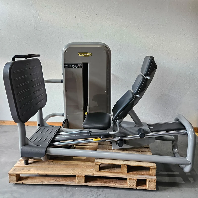 TechnoGym 12 Kraftgeräte im Set, Element Line Serie, Kraftgerätepark Fitnessstudio, gebraucht - überholter Zustand