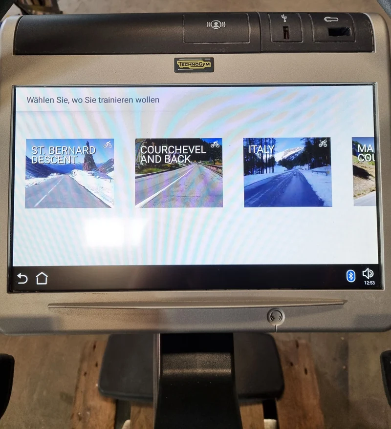TechnoGym Ergometer Excite Line New Bike 700, Unity Touch Display, gebraucht - überholter Zustand