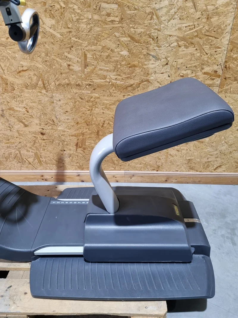 Technogym Top Excite, Oberkörpertrainer, Oberkörperergometer, ROLLSTUHL geeignet, Handergometer, Cardiotraining für Arme und Schulter, gebraucht - überholter Zustand