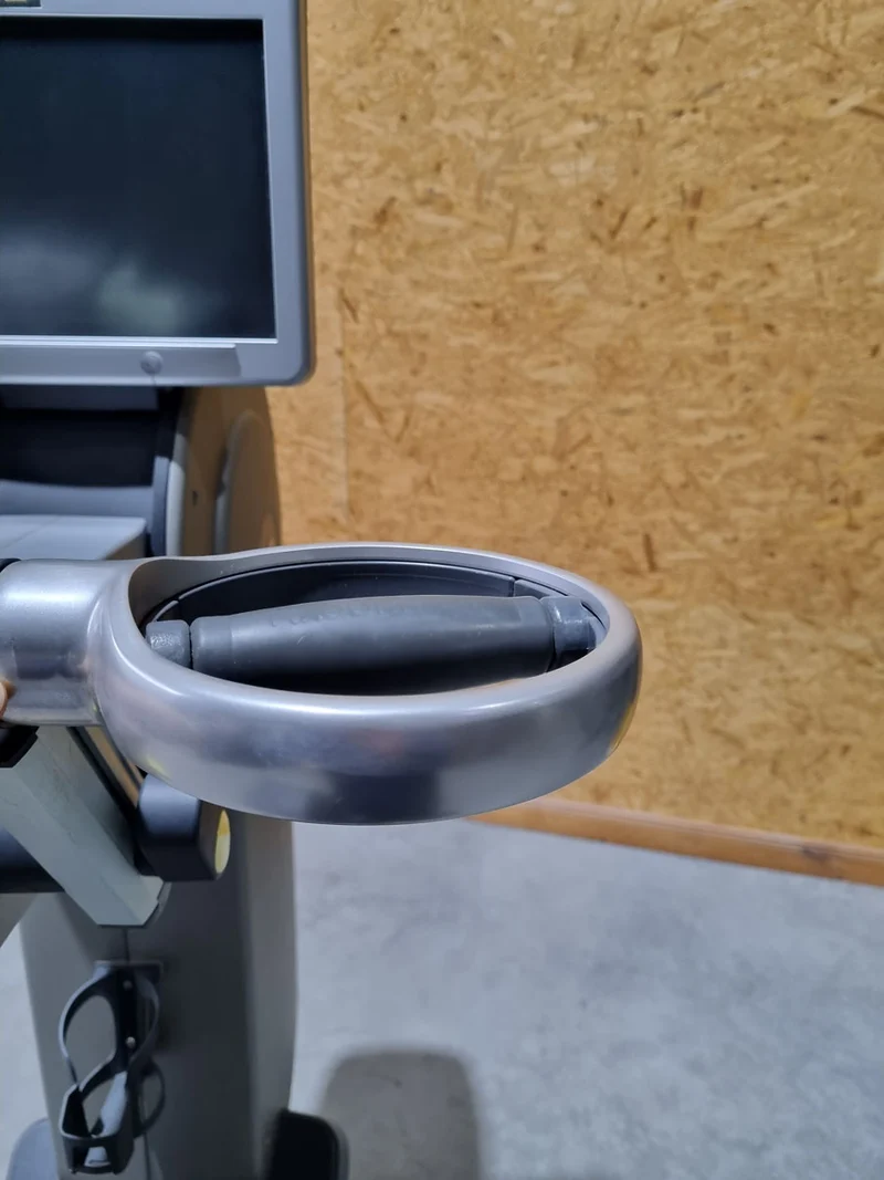 Technogym Top Excite, Oberkörpertrainer, Oberkörperergometer, ROLLSTUHL geeignet, Handergometer, Cardiotraining für Arme und Schulter, gebraucht - überholter Zustand