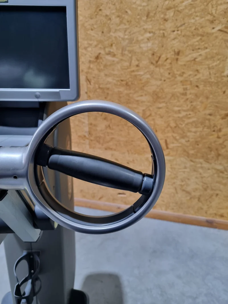 Technogym Top Excite, Oberkörpertrainer, Oberkörperergometer, ROLLSTUHL geeignet, Handergometer, Cardiotraining für Arme und Schulter, gebraucht - überholter Zustand