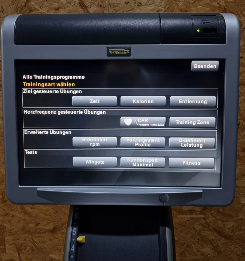 Technogym Top Excite, Oberkörpertrainer, Oberkörperergometer, ROLLSTUHL geeignet, Handergometer, Cardiotraining für Arme und Schulter, gebraucht - überholter Zustand