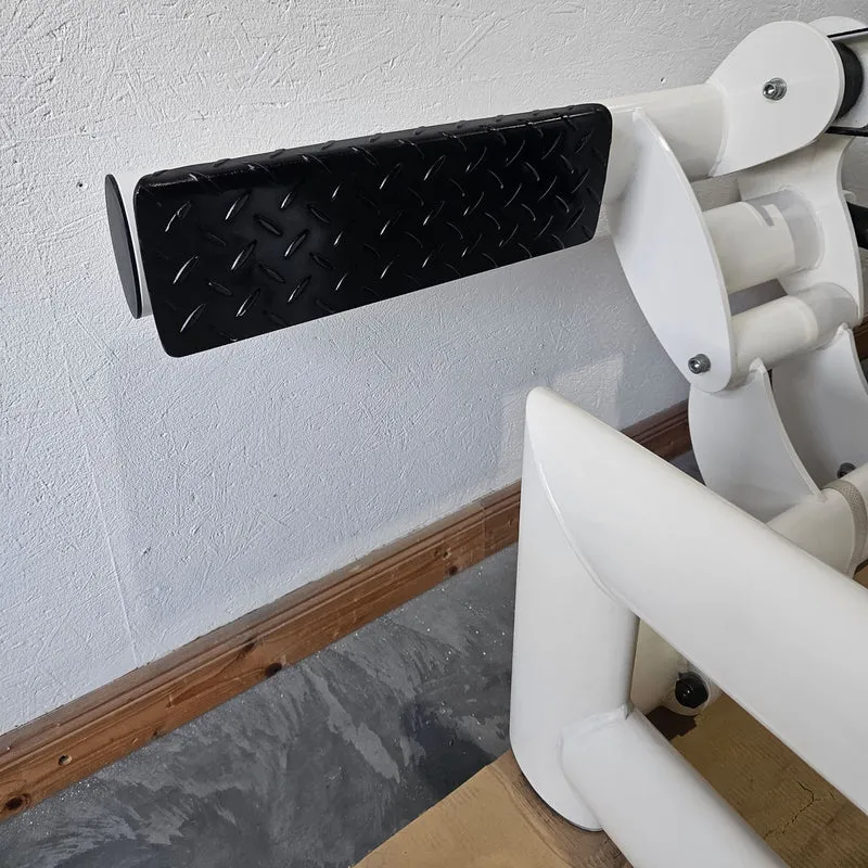 Gym80 Wadenpresse sitzend Sygnum 3027, Wadenmaschine, Calf Press, Rahmenfarbe Weiß, gebraucht - überholter Zustand