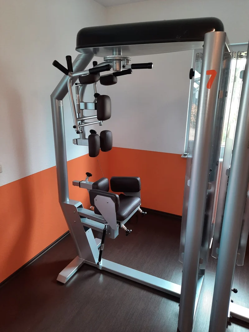 KG am Geräte Set - 10 medizinische Kraftgeräte - Physio Sports GmbH, Medizinzulassung MPG, Made in Germany, gebraucht - überholter Zustand