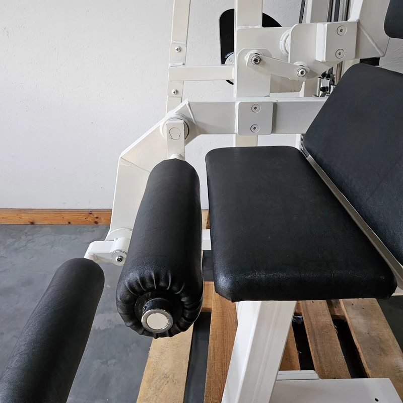 Gym80 Bauchmaschine, Klappmesser, Abdominal Crunch, Oldschool Bodybuilding Kraftgerät - Edition oder Classic Line, Rahmenfarbe Weiß, gebraucht mit Gebrauchsspuren