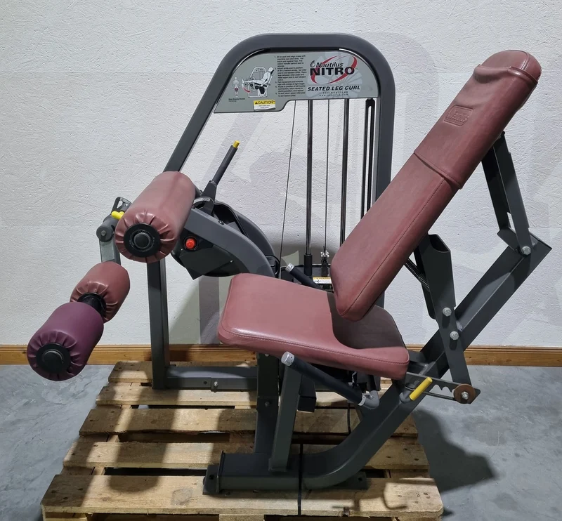 Nautilus Nitro Beinstrecker und Beinbeuger sitzend, 2 Geräte im Set, Leg Curl and Leg Extension seated, Rahmenfarbe Anthrazit, gebraucht - überholter Zustand