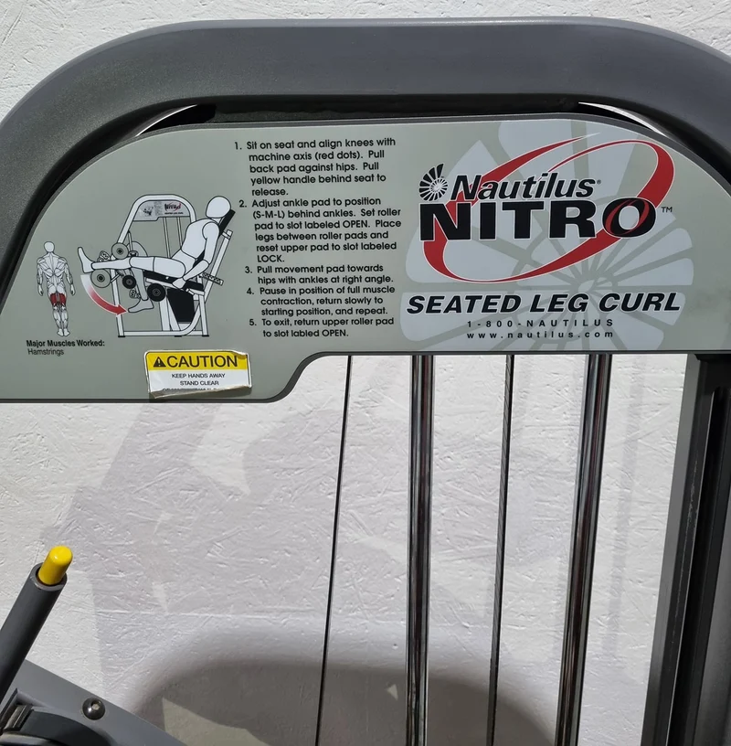 Nautilus Nitro Beinstrecker und Beinbeuger sitzend, 2 Geräte im Set, Leg Curl and Leg Extension seated, Rahmenfarbe Anthrazit, gebraucht - überholter Zustand