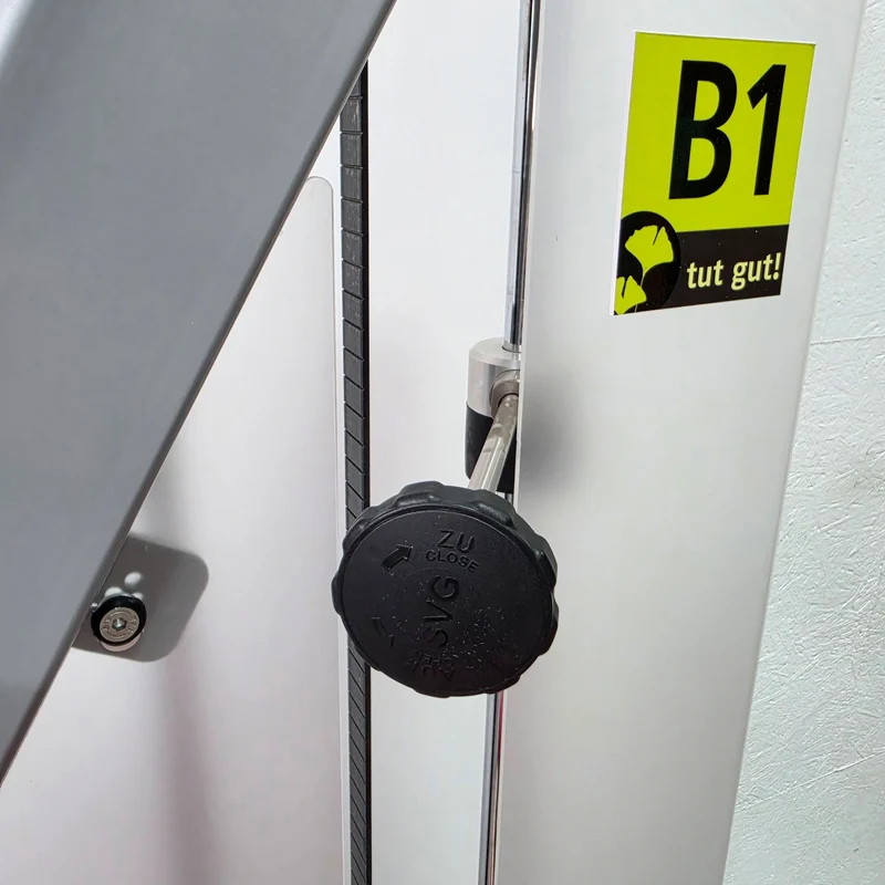 SVG Beinstrecker u. Beinbeuger liegend 2 in 1 Kombigerät, sitzend / liegend verstellbar, MPG, Farbe Silber, gebraucht - überholter Zustand