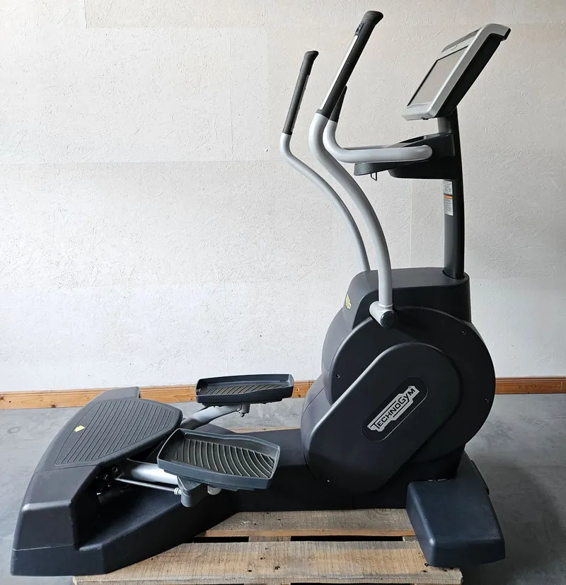 Technogym Crossover ähnlich Wave Excite Line Stepper Inliner Ski Ellipsentrainer, Unity Touch Display, gebraucht - überholter Zustand