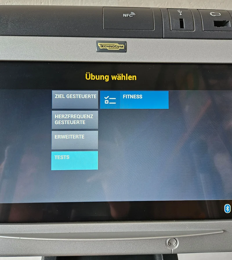 Technogym Crossover ähnlich Wave Excite Line Stepper Inliner Ski Ellipsentrainer, Unity Touch Display, gebraucht - überholter Zustand