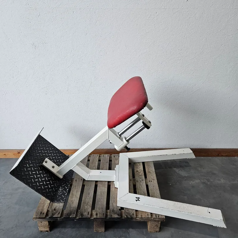 Gym80 Rückenstreckerbank, 45 Grad, Hyperextension, Rahmen Weiß, Polster Rot, gebraucht