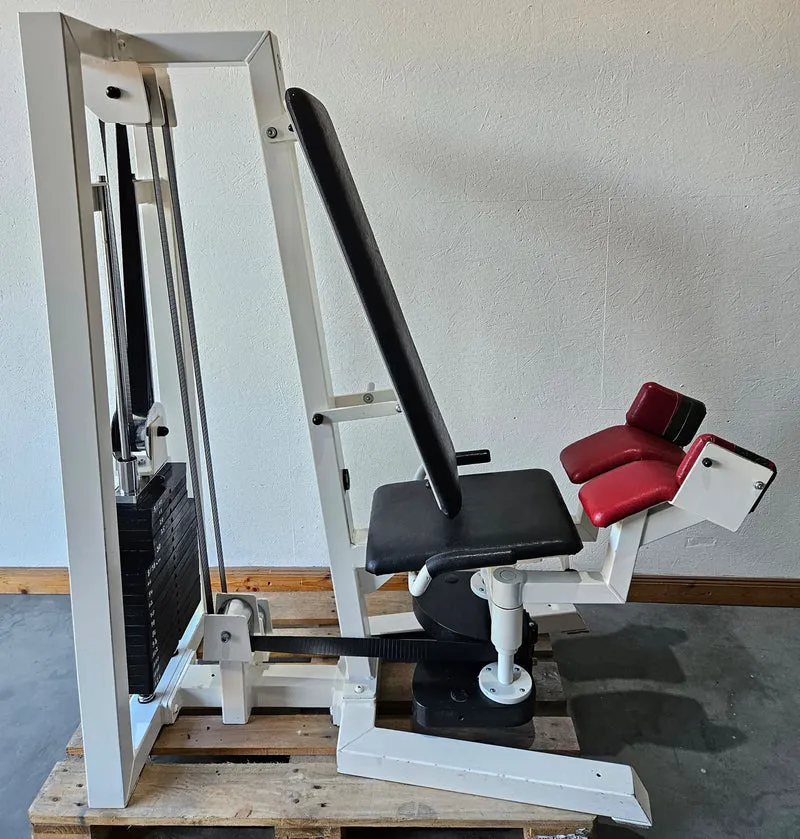 Gym80 Abduktorenmaschine, Hip Abductor, sitzend, Oldschool Bodybuilding Kraftgerät - Edition oder Classic Line, Rahmenfarbe Weiß, gebraucht mit Gebrauchsspuren
