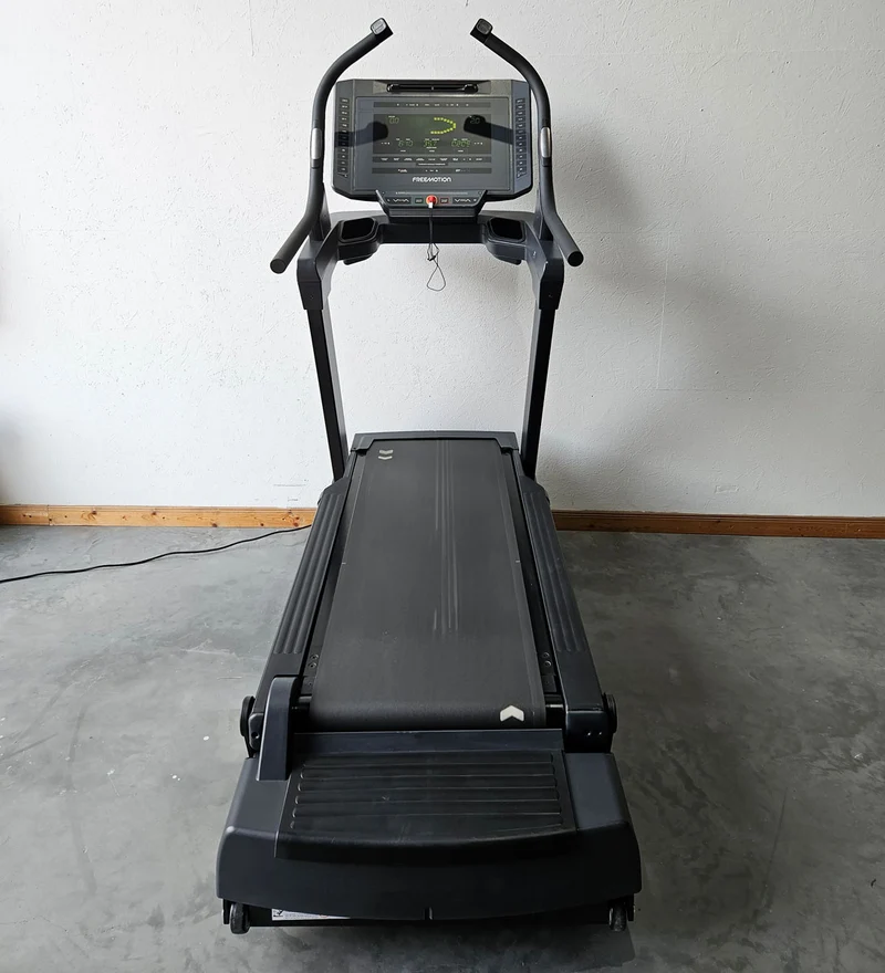 Freemotion Fitness Laufband i10.9 Incline Trainer Treadmill i11.9 , extreme Steigung bis 30% möglich, Baujahr 2019 - Top Zustand