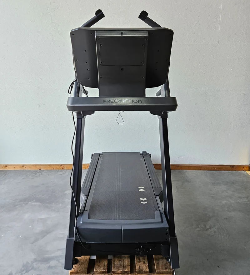 Freemotion Fitness Laufband i10.9 Incline Trainer Treadmill i11.9 , extreme Steigung bis 30% möglich, Baujahr 2019 - Top Zustand