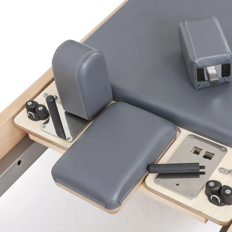 Elina Pilates Elite Reformer mit Half Cadillac