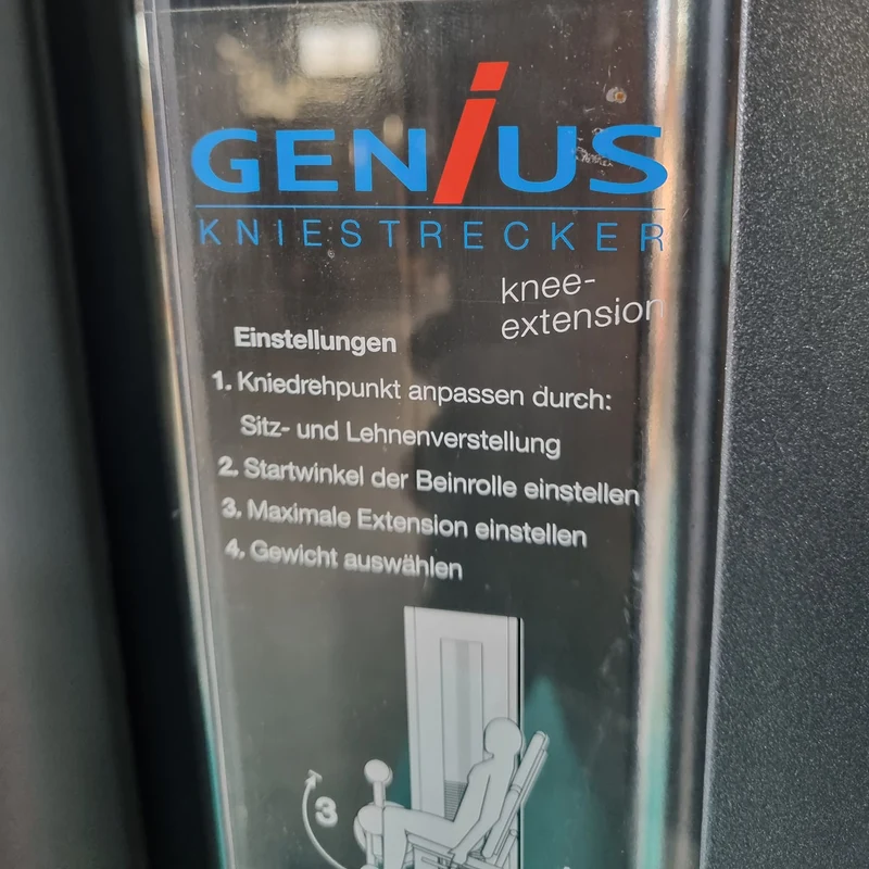 Frei Genius Beinstrecker verstellbar, Kniestrecker, Leg Extension, Rahmenfarbe Silber, gebraucht - überholter Zustand