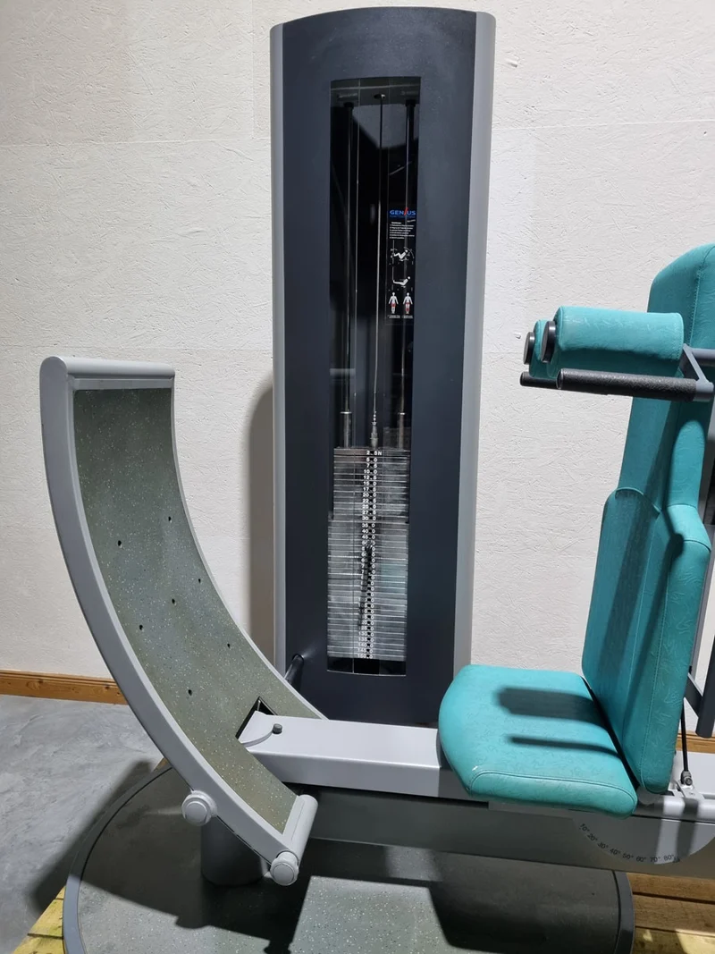 Frei Genius Funktionsstemme - verstellbare Beinpresse, Rahmenfarbe Silber, Polsterfarbe Türkis, gebraucht - überholter Zustand