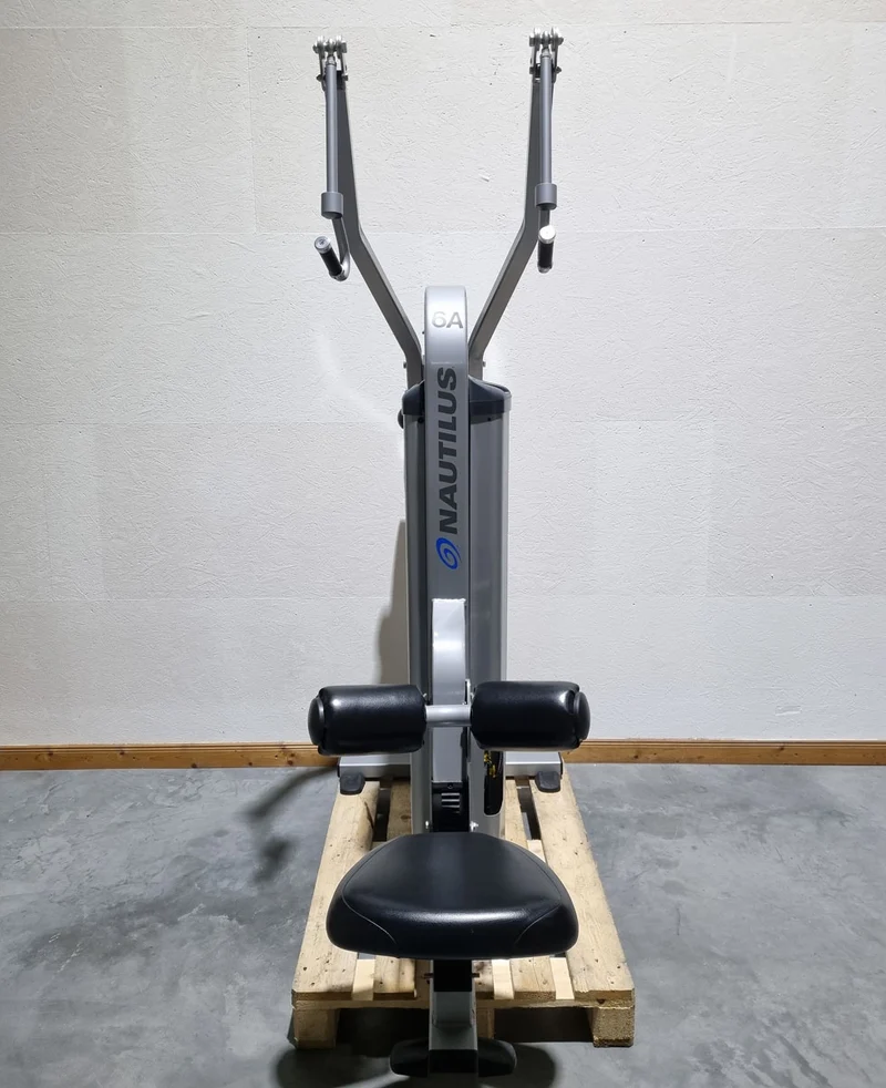 Nautilus Nitro EVO und Plus Serie - Kraftgeräte Set - 23 Fitnessgeräte und 3 Bänke im Set - gebraucht - TOP Zustand