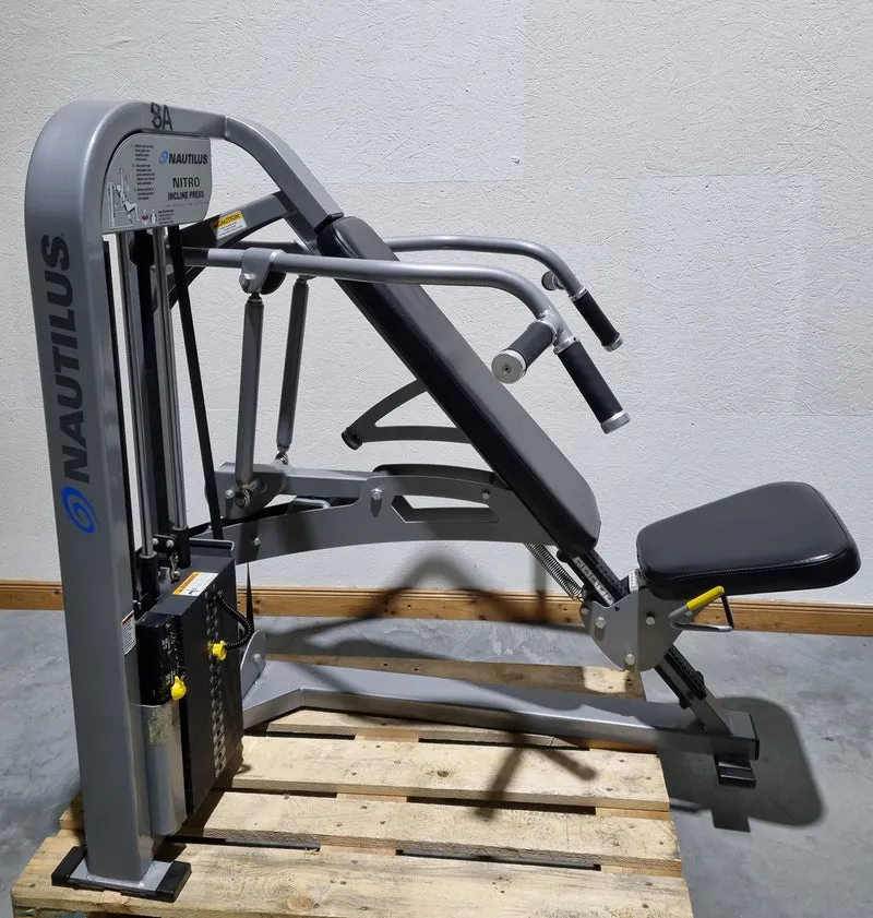 Nautilus Nitro EVO und Plus Serie - Kraftgeräte Set - 23 Fitnessgeräte und 3 Bänke im Set - gebraucht - TOP Zustand