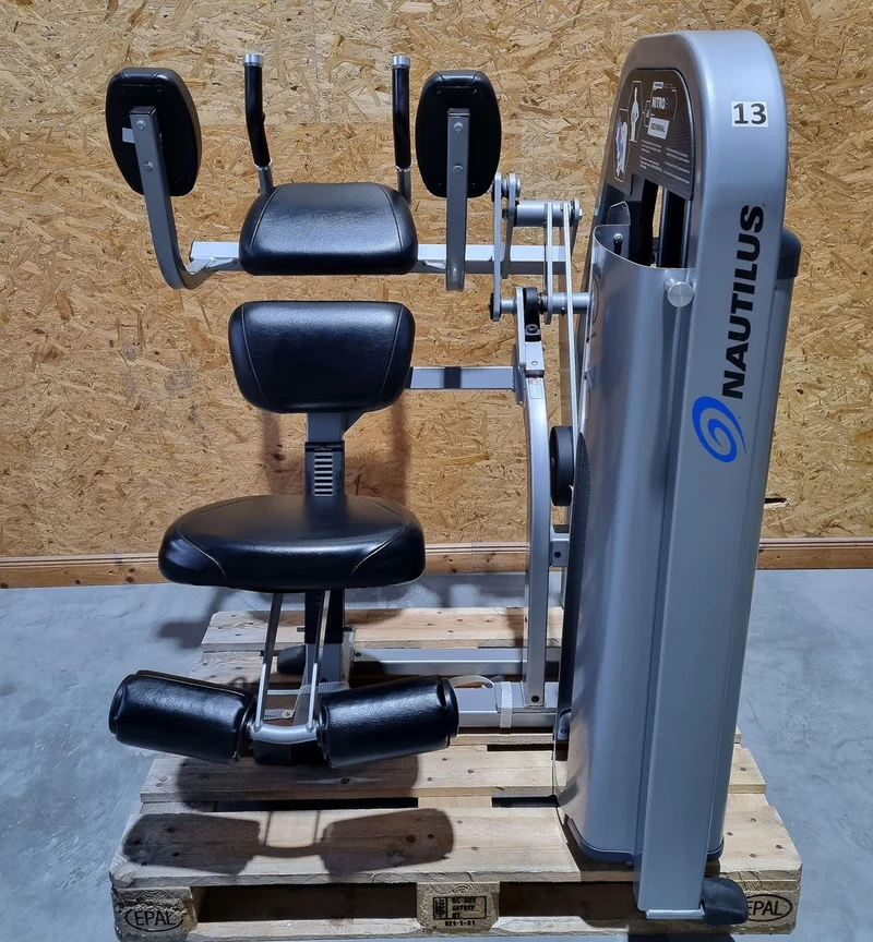 Nautilus Nitro EVO Abdominal Crunch, Bauchmuskelmaschine, Bauchbeuger Abs, Rahmenfarbe Silber, Polsterfarbe Schwarz, gebraucht - überholter Zustand