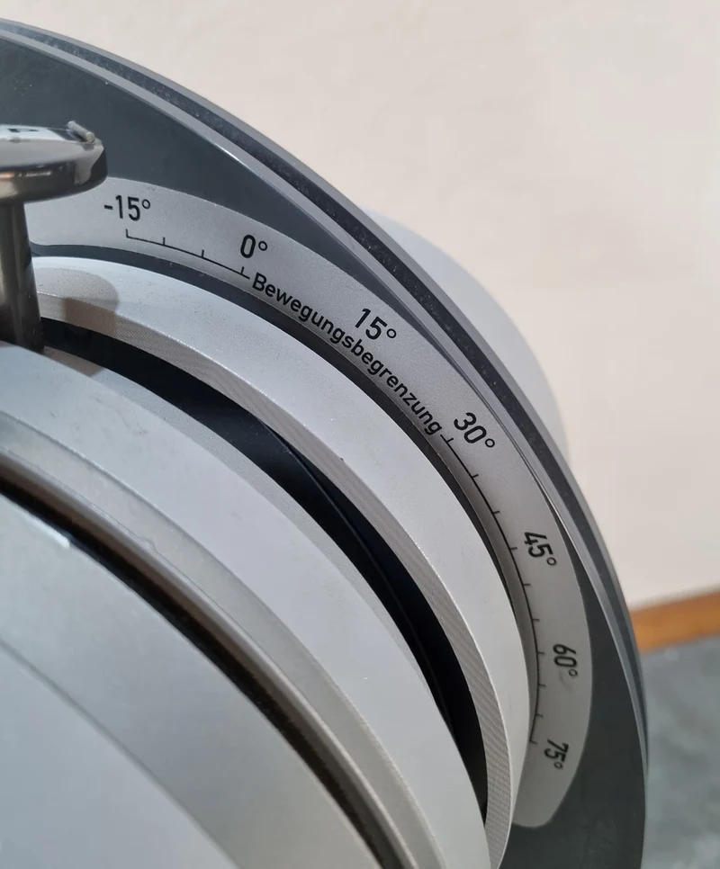 Frei Genius Eco Rückenstreckermaschine, Hyperextension, Rückenmaschine Lower Back, Rahmenfarbe Silber, gebraucht - überholter Zustand