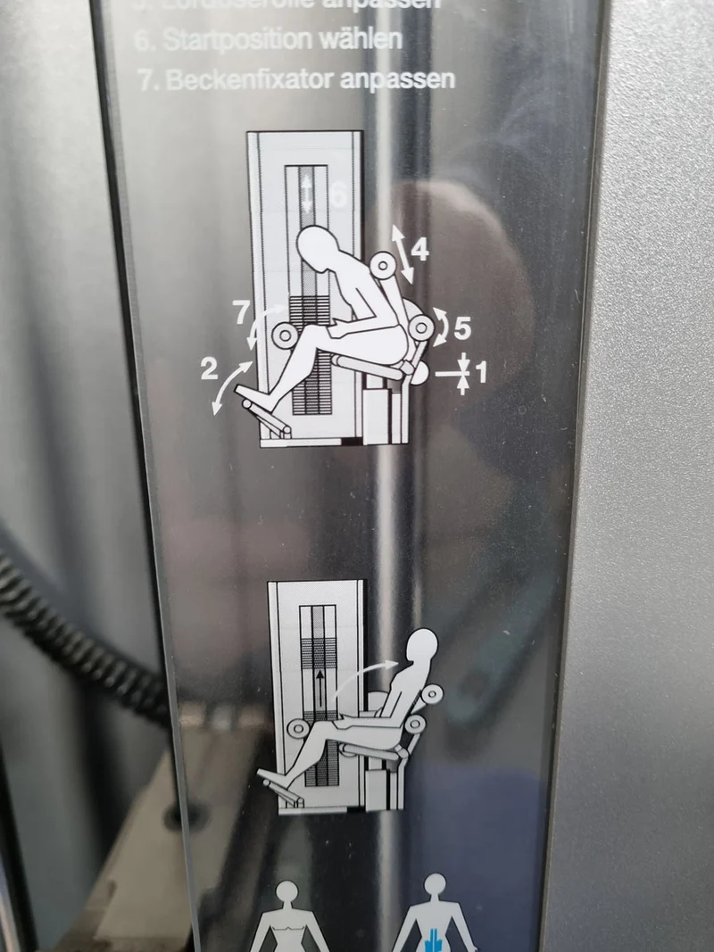 Frei Genius Eco Rückenstreckermaschine, Hyperextension, Rückenmaschine Lower Back, Rahmenfarbe Silber, gebraucht - überholter Zustand