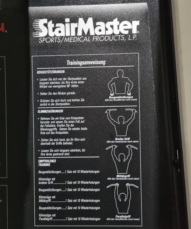 Stairmaster Gravitron 2000 AT Dip-Chin, Dip-Klimmzugmaschine mit Gewichtsunterstützung, Rahmen Weiß, gebraucht - überholter Zustand